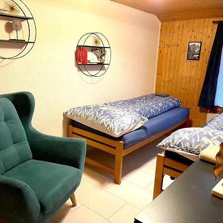 Schoene Ferienwohnung Mit Seeblick Thun Exteriér fotografie