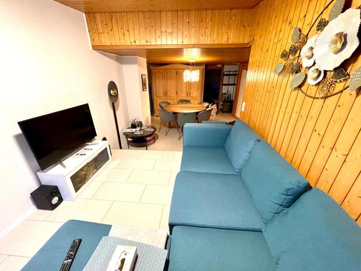 Schoene Ferienwohnung Mit Seeblick Thun Exteriér fotografie