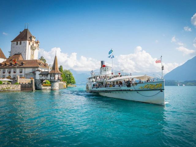 Schoene Ferienwohnung Mit Seeblick Thun Exteriér fotografie